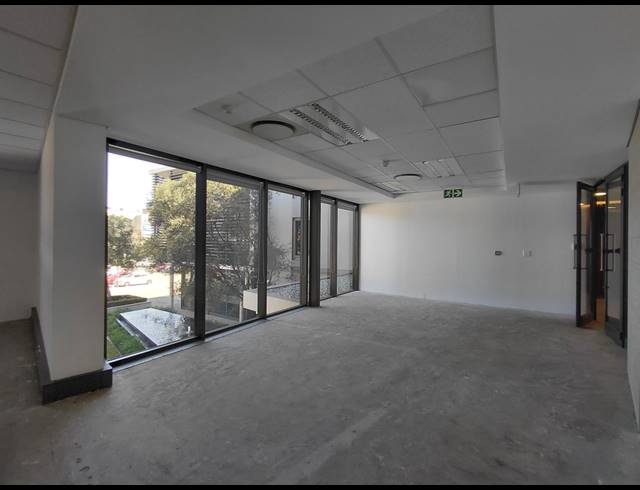 329M² OFFICE TO LET IN MAGALIESSIG